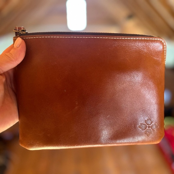 Patricia Nash Handbags - Patricia Nash clutch wristlet. Patricia Nash leather bag. Boho clutch